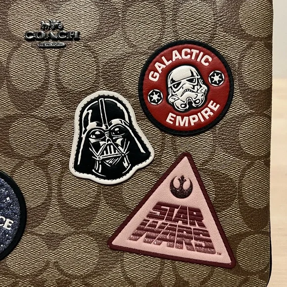 Coach Star Wars Large Pouch Wristlet Signature Monogram - Picture 2 of 6